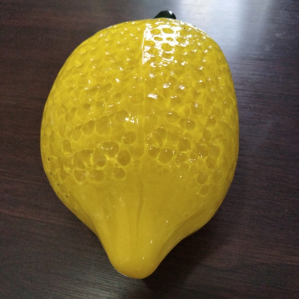 Art glass yellow lemon